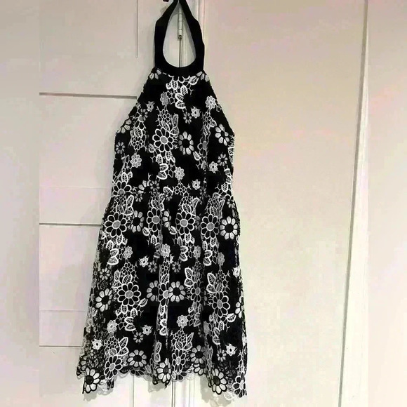 J.O.A Navy and White Halter Dress- Size Large- Excellent Condition - Picture 3 of 6